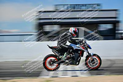 media/Mar-25-2024-Moto Forza (Mon) [[8d4319bd68]]/3-Intermediate Group/Session 4 (Front Straight Speed Pans)/